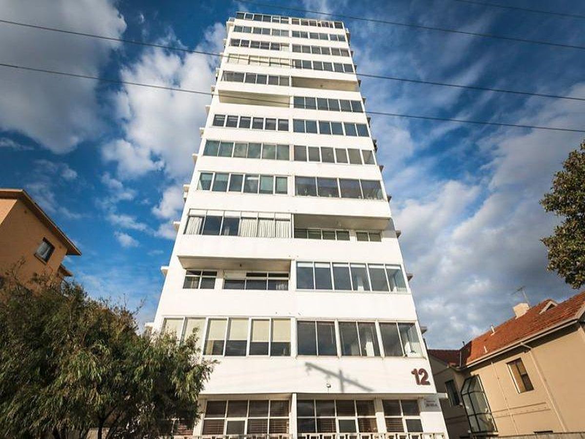 10F/12 Marine Parade, ST KILDA VIC 3182